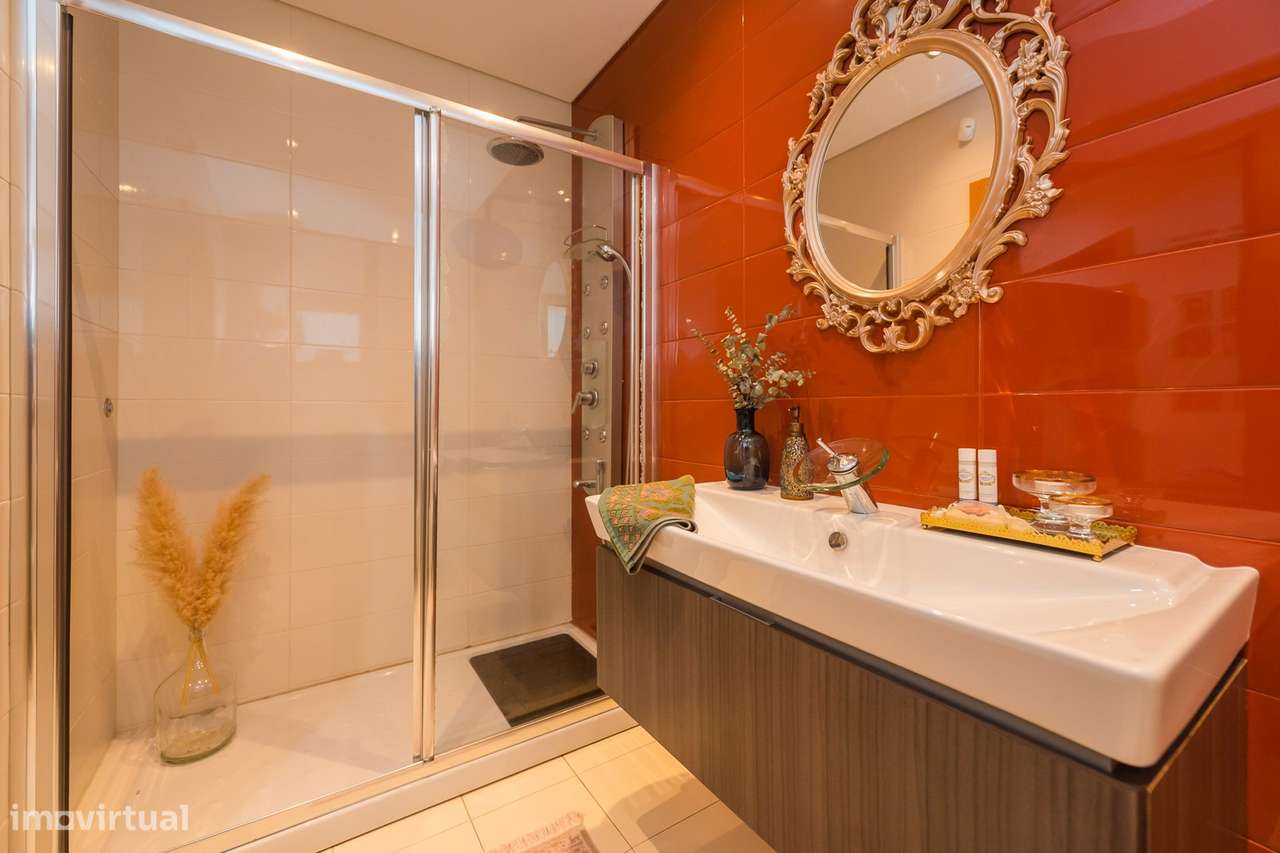 Moradia T-4+1 em Agualva Cacém-29