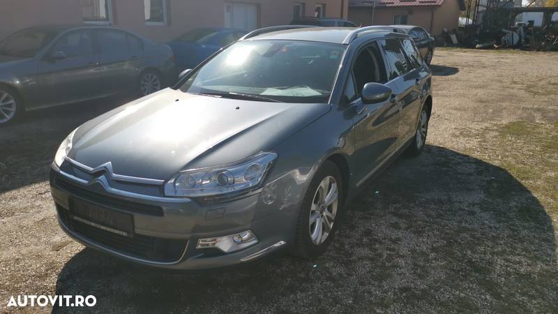 Citroën C5 Tourer HDi 165 FAP Aut. Exclusive - 8