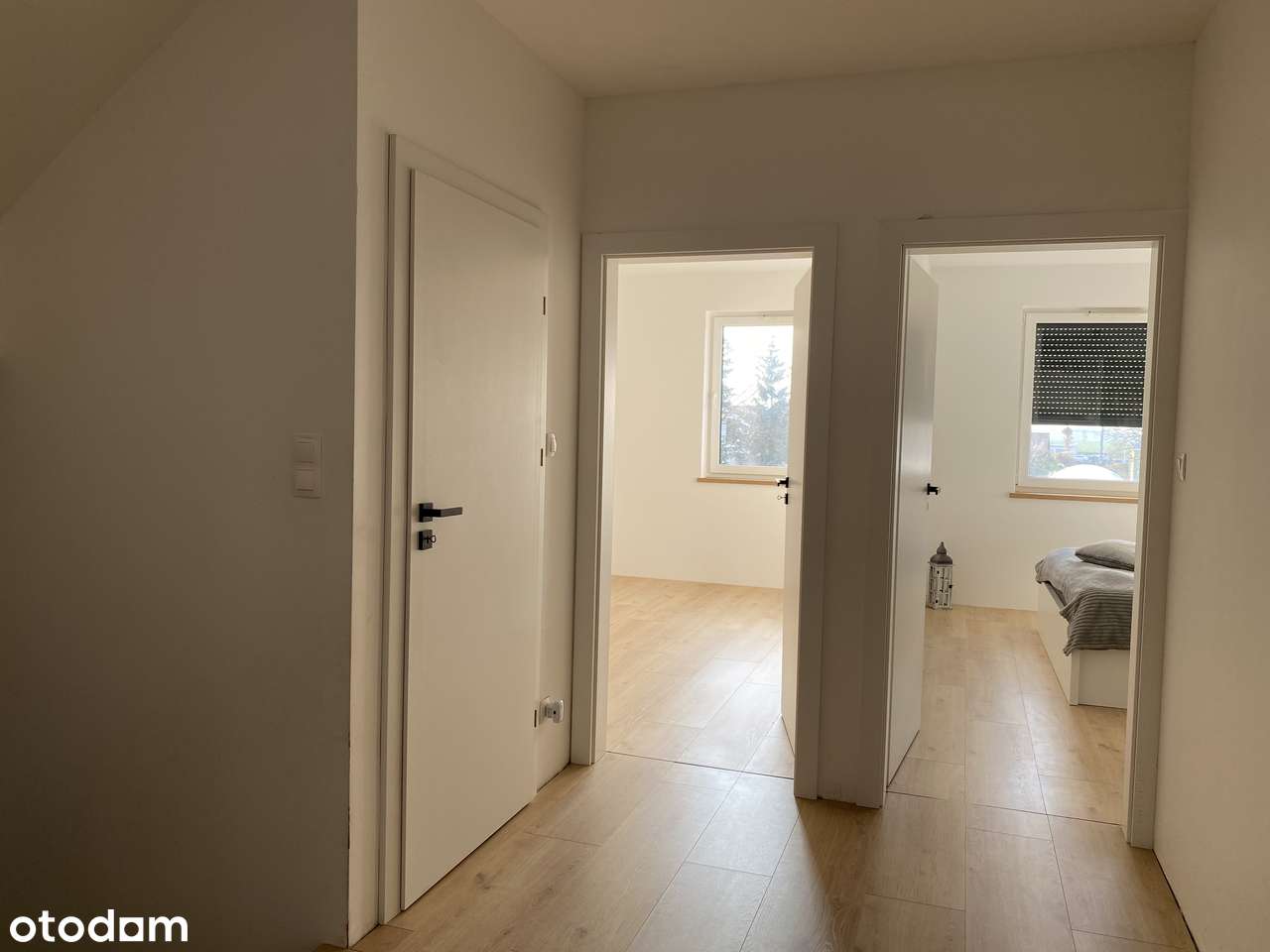 Przestronny dom dla rodziny w Złotnikach, 4 sypialnie, wysoki standard-17