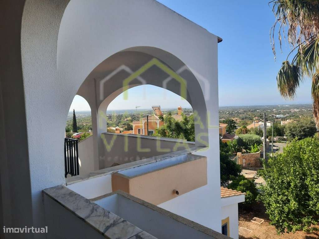 Andar de Moradia T4, Terraços e Vista Vista Mar em Vale Formoso