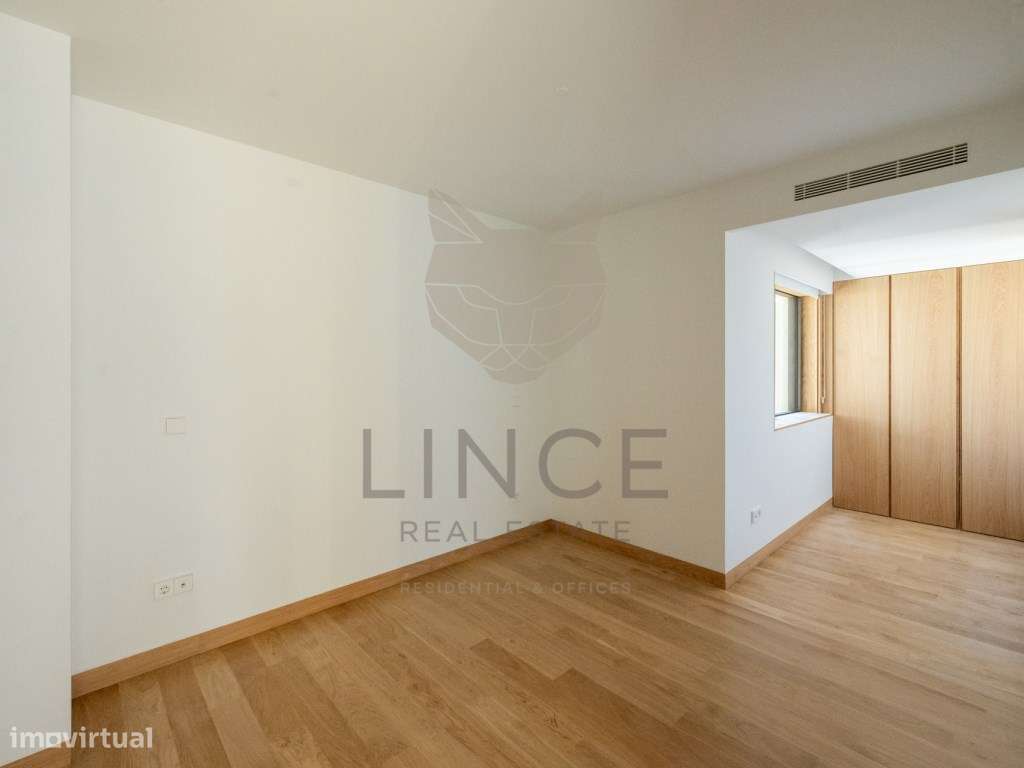 Apartamento T3 duplex no centro da cidade com varanda-10