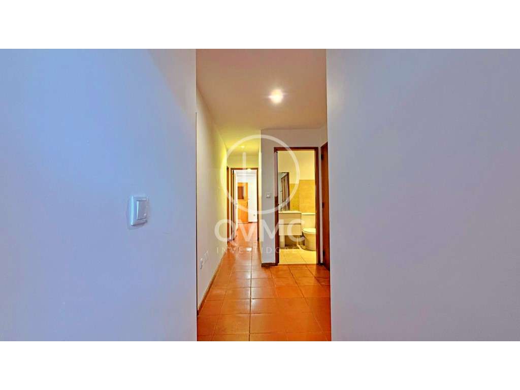 Moradia T2+1 em Mem Martins com logradouro-14