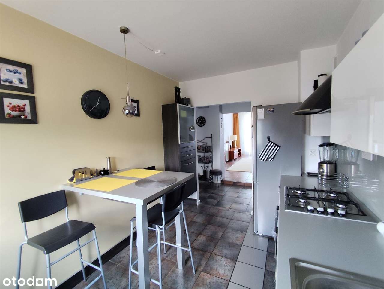 Ładne mieszkanie 3-pok. w cegle Nowe Miasto-15