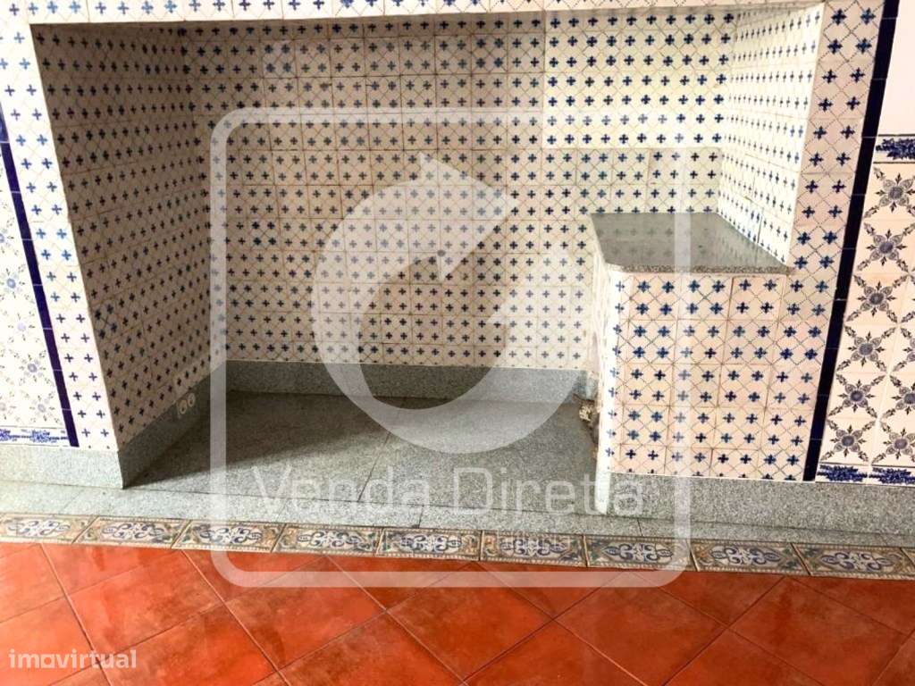 Moradia T4 com Pátio e Terraço no Centro Histórico de Évora - IMÓVE...-4