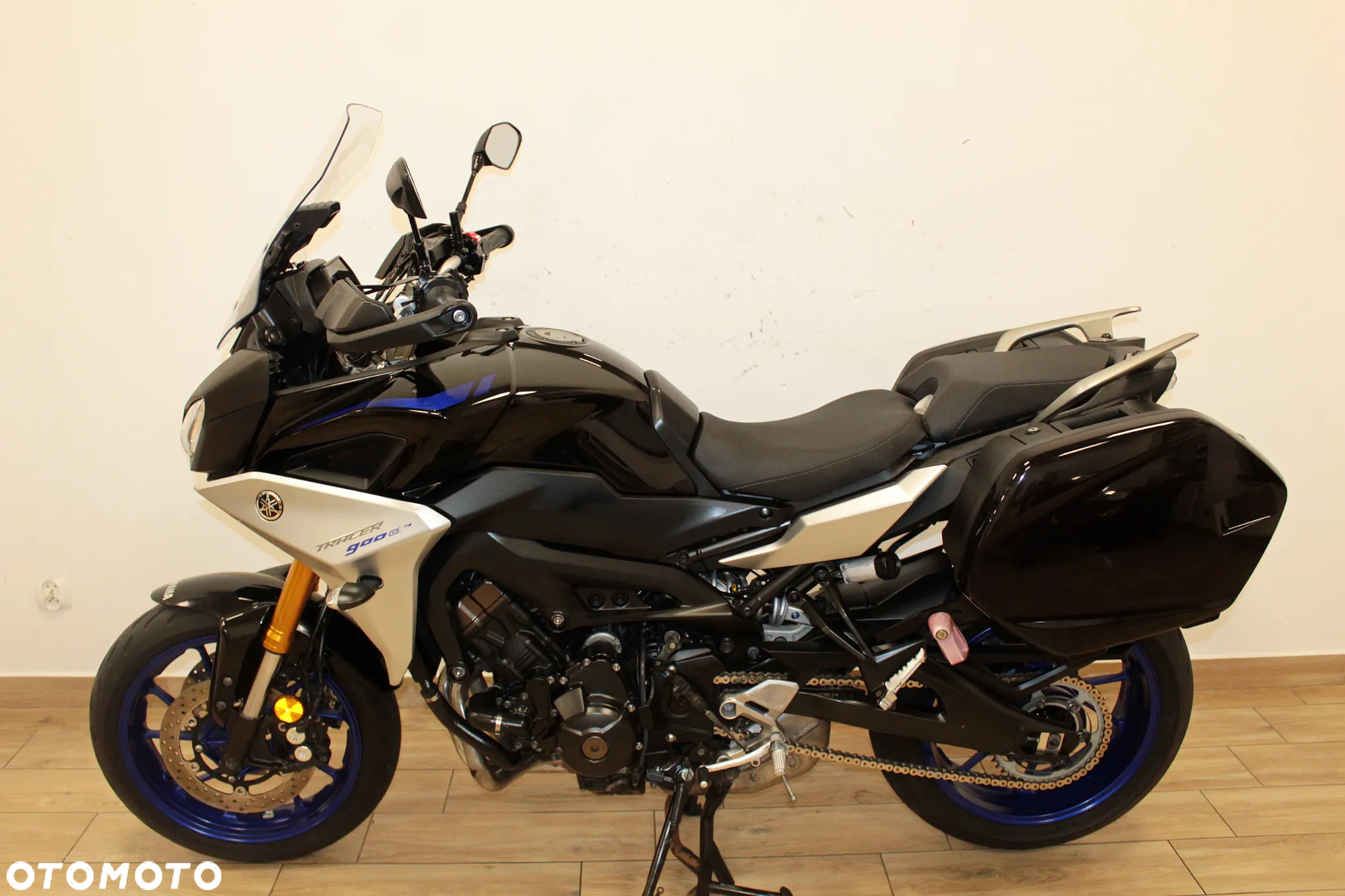 Yamaha MT - 17