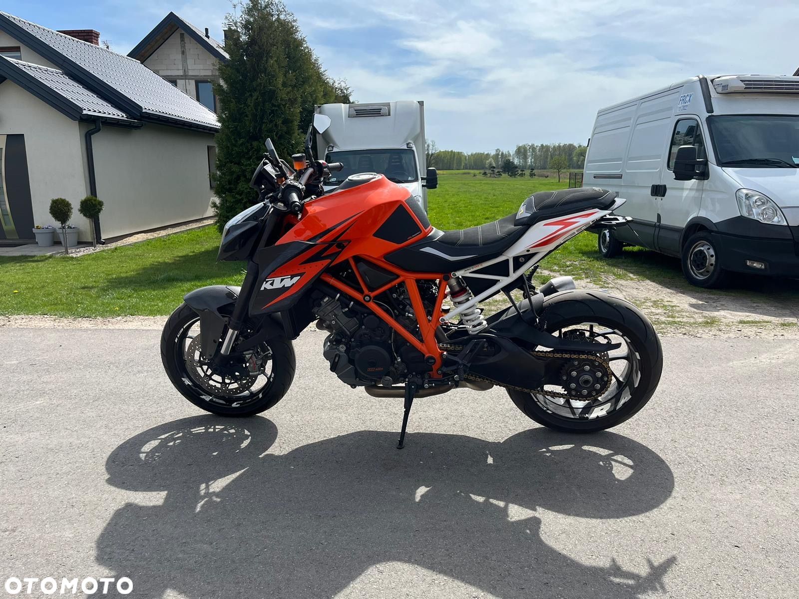 KTM Super Duke - 1