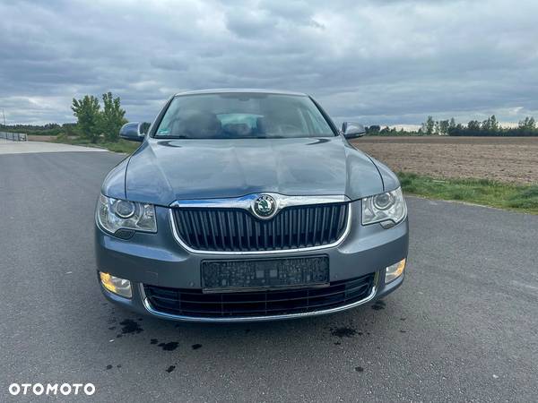 Skoda Superb 1.8 TSI Active DSG - 2