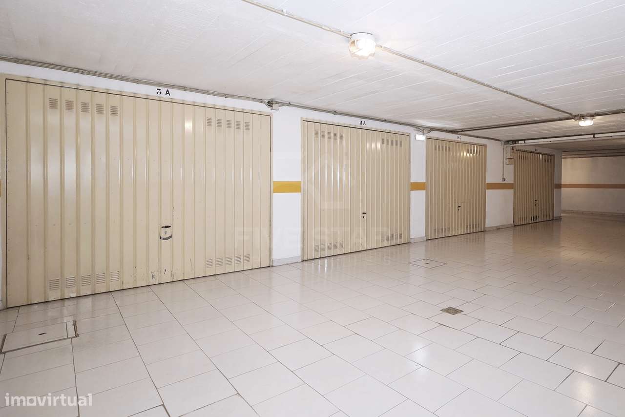 Apartamento T2 - Renovado - Pronto a Habitar - Cascais-39