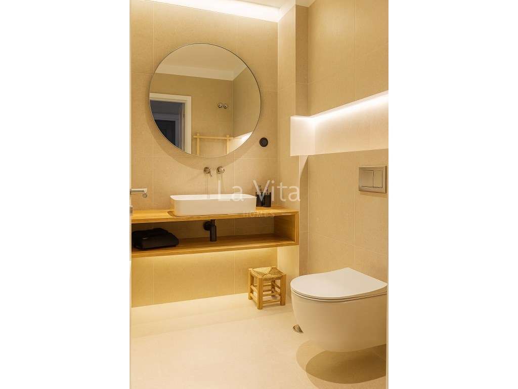 Apartamento T3, totalmente remodelado, no Bairro do Rosário em Casc...-13