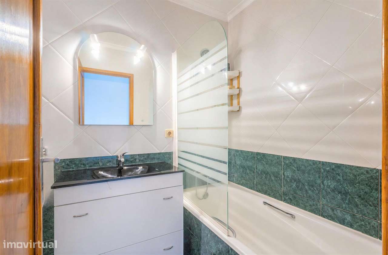 Apartamento T3 com 2 Frentes, Varandas em Vila do Conde-11