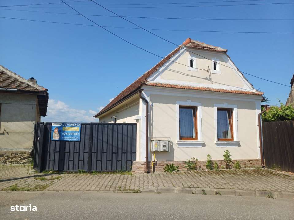 Casa cu 4 camere  si 625 mp teren in Avrig-0