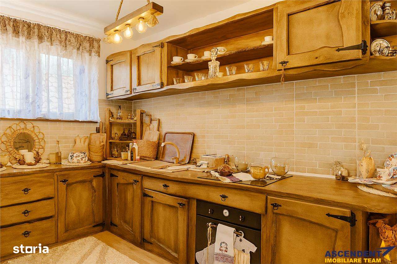 Refugiu pretios:jacuzzi, lemn masiv,2.000 mp teren,4 dormitoare, cupto - Imagine principală: 4/13