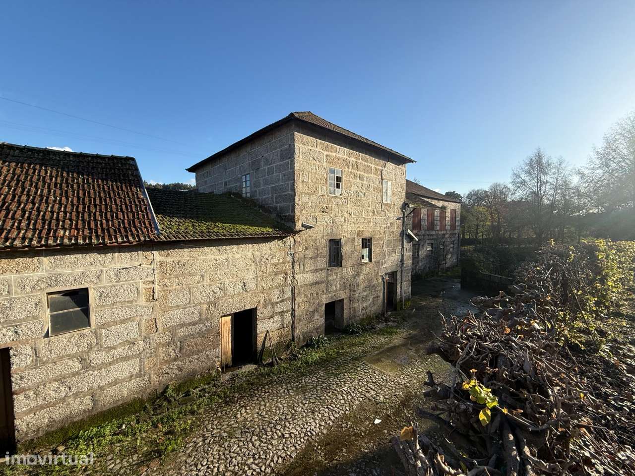 Venda de Conjunto Industrial – Fermentões, Guimarães-6