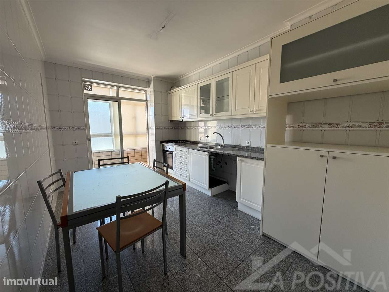 Apartamento T2 Venda em São João da Madeira,São João da Madeira-6