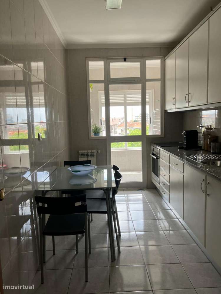 Apartamento com 2 quartos - localizado em Cedofeita Porto - Grande imagem: 4/9