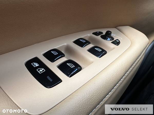 Volvo V90 Cross Country - 16