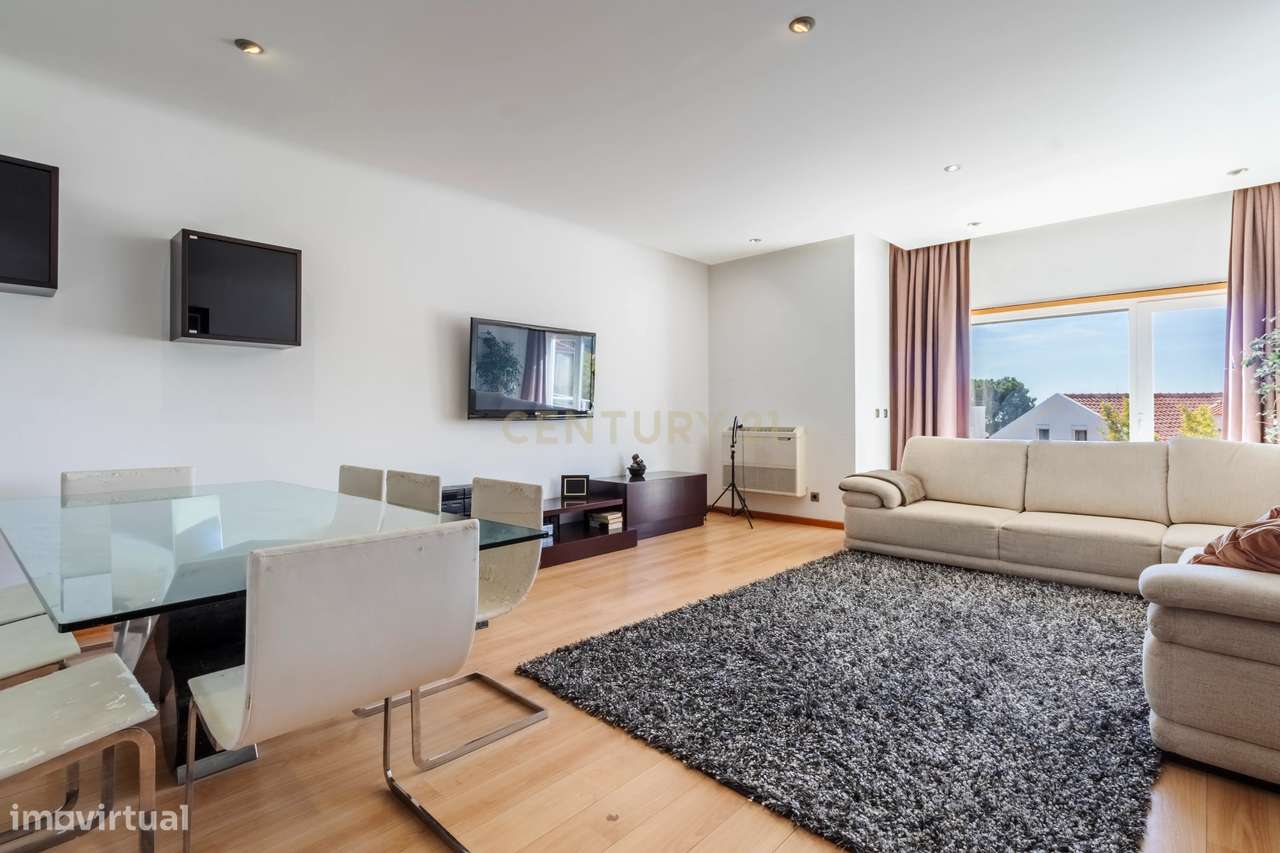 Moderna Moradia T4 VISTA MAR em Charneca de Caparica, Almada - Grande imagem: 5/60