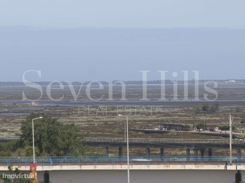 Apartamento T3 com Varanda e vista para a Ria - Esgueira-8