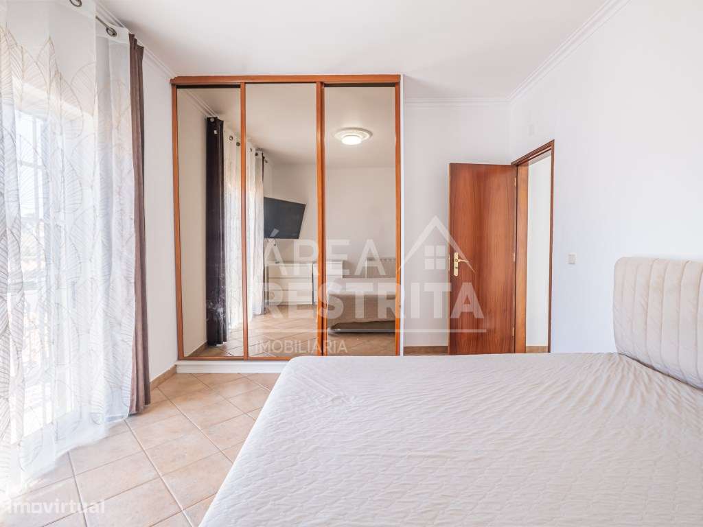 Moradia Geminada T3 com Garagem, Excelentes Áreas e Localização Pri...-35