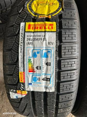 vând 2 anvelope 245/35/19 Pirelli de iarnă noi - 2