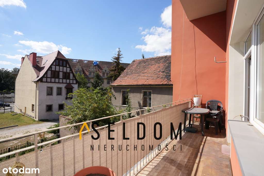 centrum Brzegu, ul. Plac Zamkowy-17