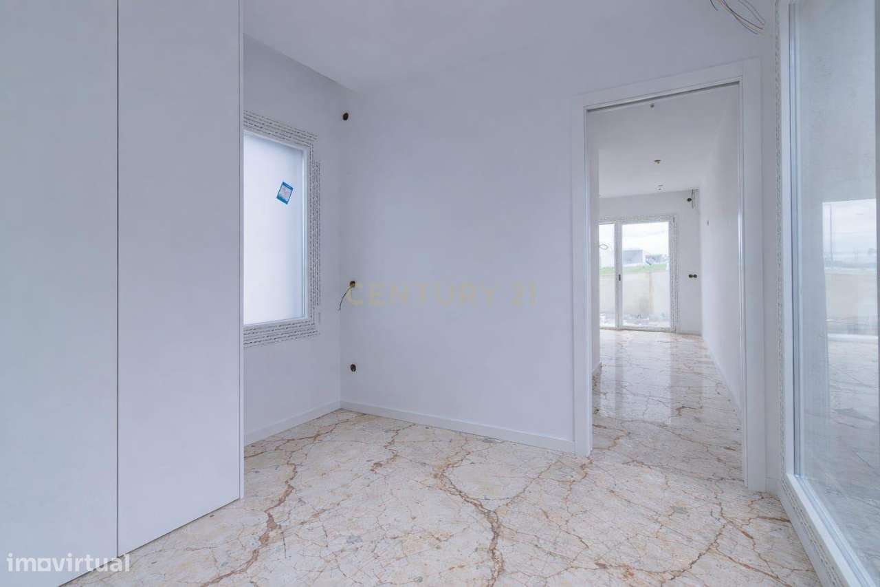 Moradia T4 | Individual | Construção Nova - Grande imagem: 5/19