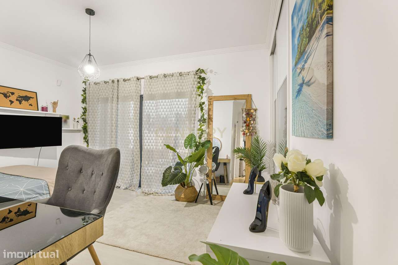 Qualidade de Vida e Bom Gosto nos Jardins de Santiago - 4 Quartos e 3-16