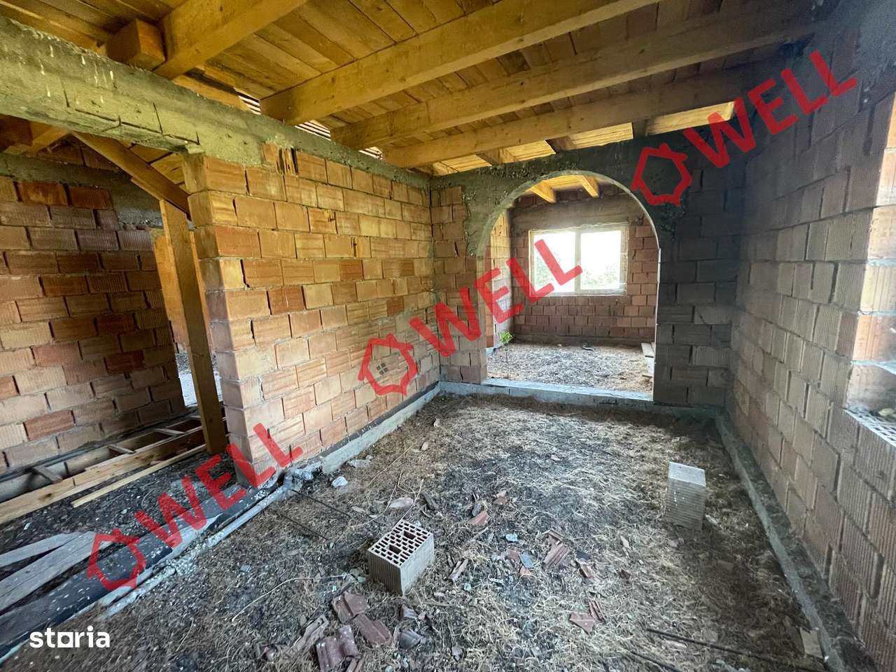 Casă familială de vânzare în Vâlcele - Imagine principală: 3/15