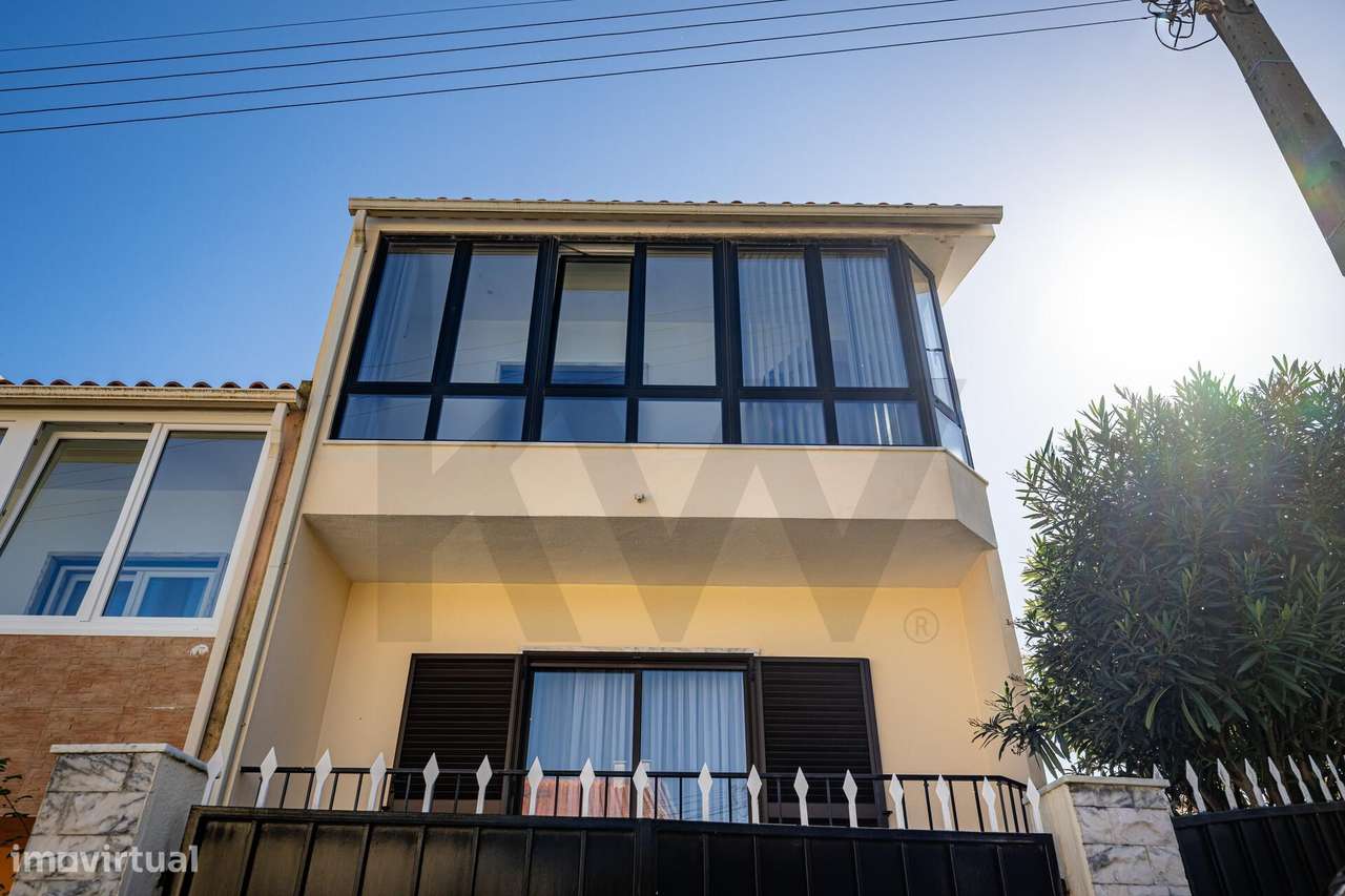 Moradia T4 com 283m2 e cave ampla – São Domingos de Rana (Zambujal) - Grande imagem: 5/45