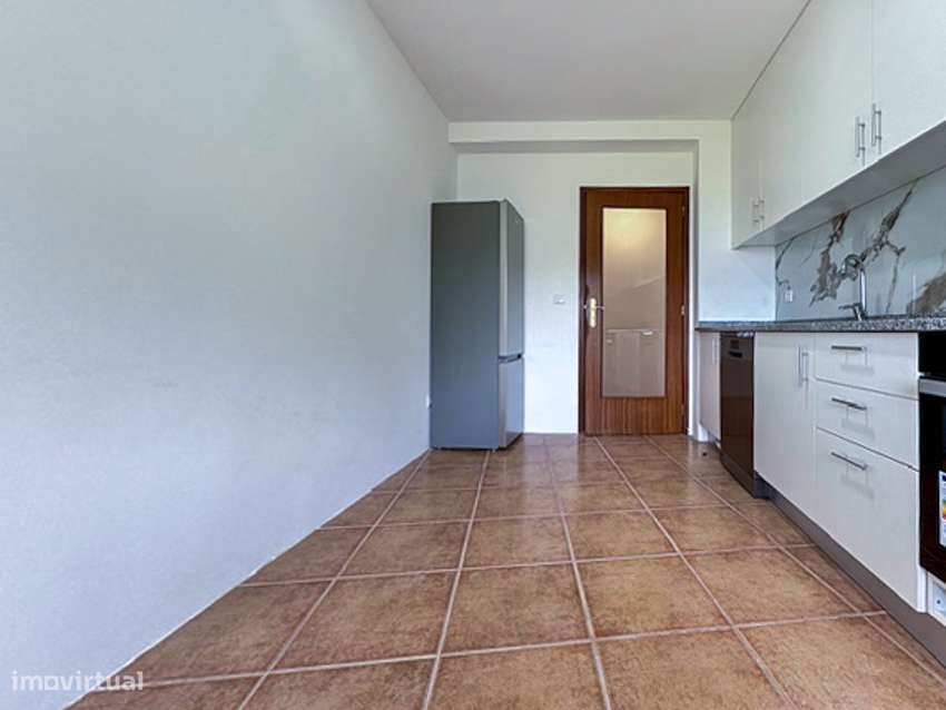 Apartamento T2 em São João de Ver-7