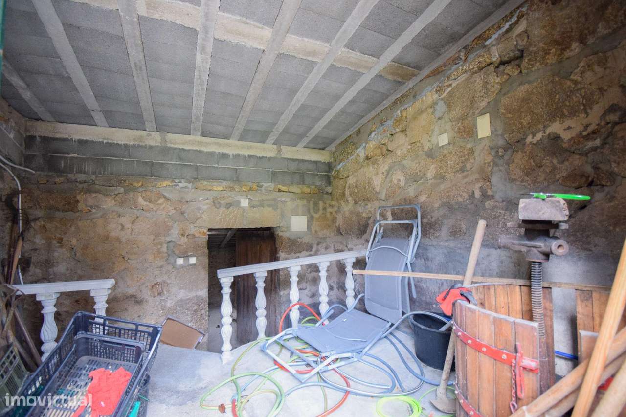 Quinta com construção em Pedra 20.000 m2 de terreno e Licença de Aloja-45