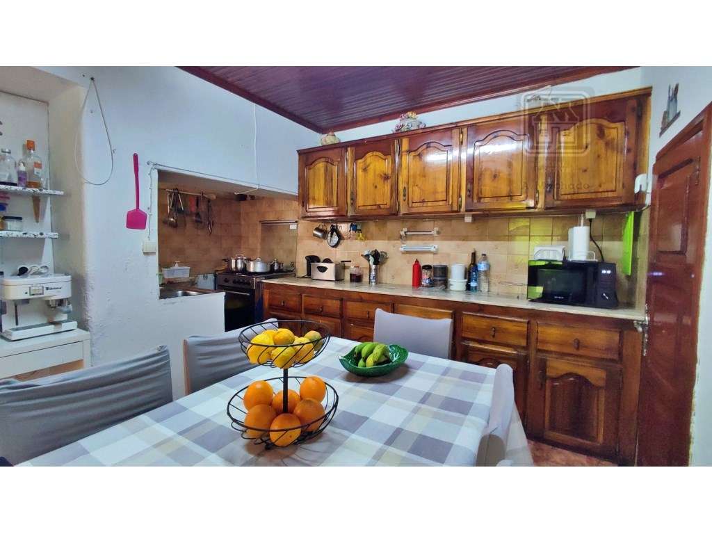 VENDA de CASA - MORADIA com Jardim, Entrada Lateral e Quintal - Fen...-20