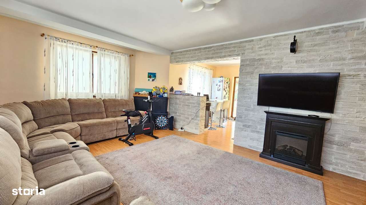 Casa de vis ,ideala familie,singur in curte,250000 Euro.Comision 0%-6