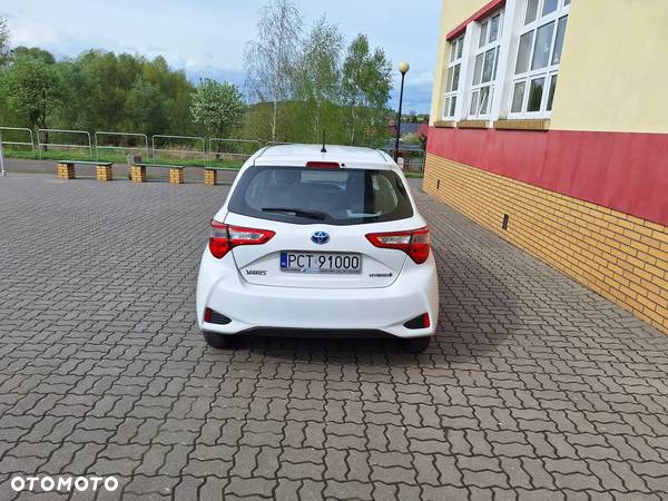 Toyota Yaris Hybrid 1.5 VVT-i Selection - 9