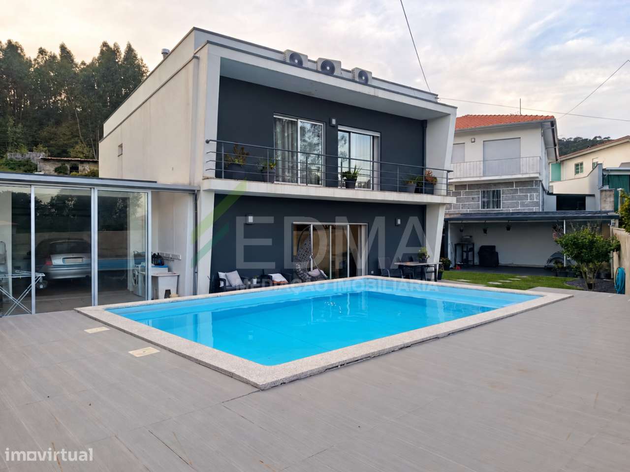 Moradia T3 com Piscina-0