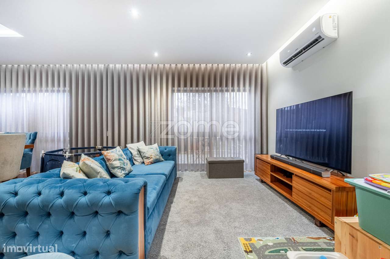 Moradia T3+1 em São Pedro da Cova - Gondomar - Grande imagem: 5/37