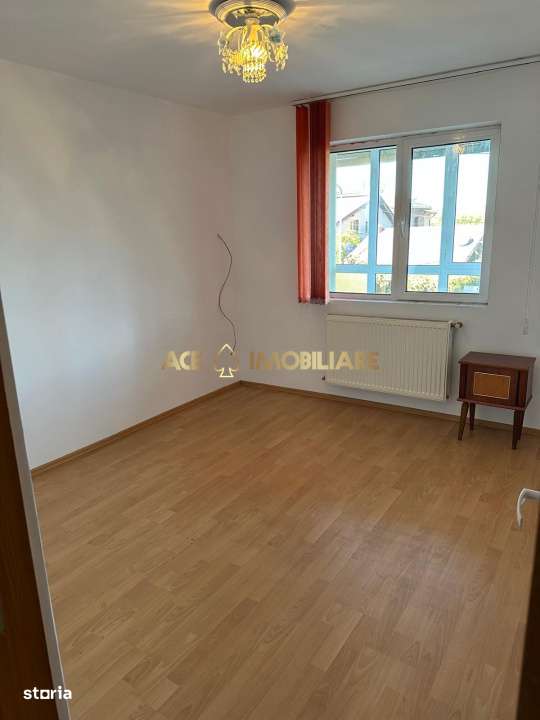 Vila | Cazare Muncitori | Berceni | Aparatorii Patriei | P+1+M - Imagine principală: 5/19