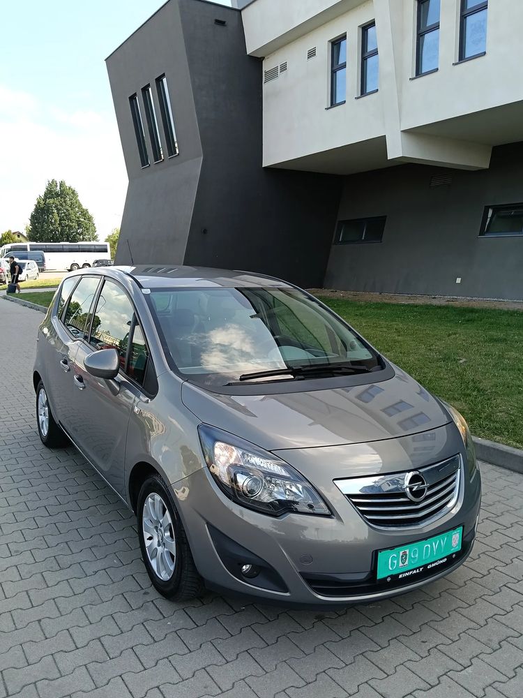 Opel Meriva II 1.4 T Cosmo 2010