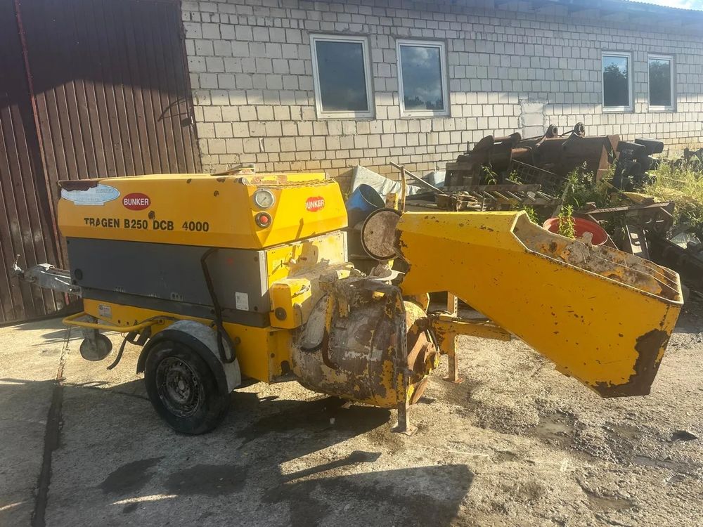 Mixokret agregat posadzkarski bunker tragen b250 dcb 4000 4 m3/h  mixokret agregat posadzkarski bunker tragen b250 dcb 4000 4 m3/h 2017