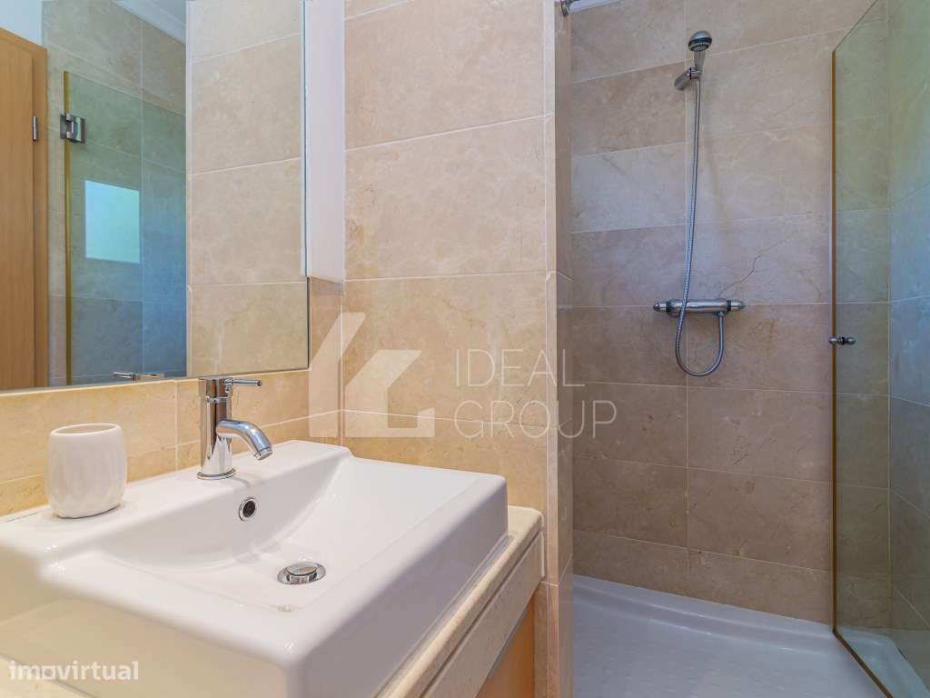 Moradia T4 com piscina - Vilamoura-17