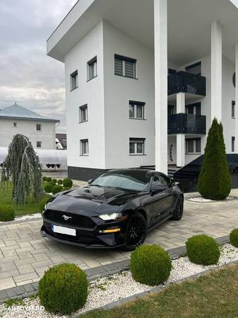 Ford Mustang 2.3 Eco Boost Aut. - 1