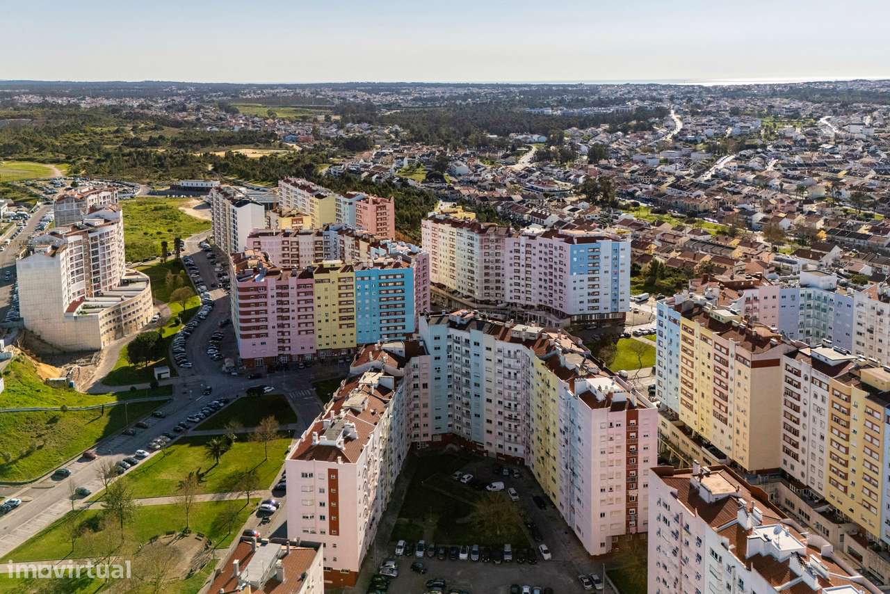 SANTA MARTA DO PINHAL - T2 com Garagem e Arrecadação!-24