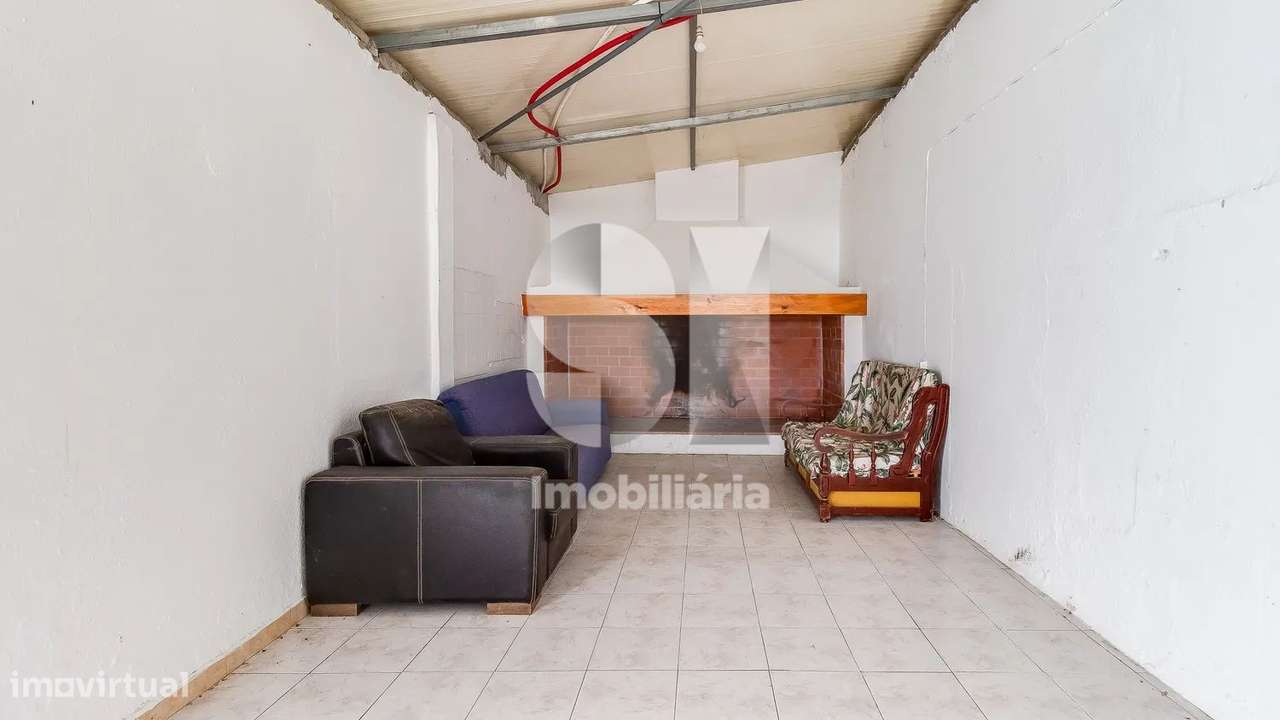 Moradia T5 | boxes para cavalos | Golegã-13