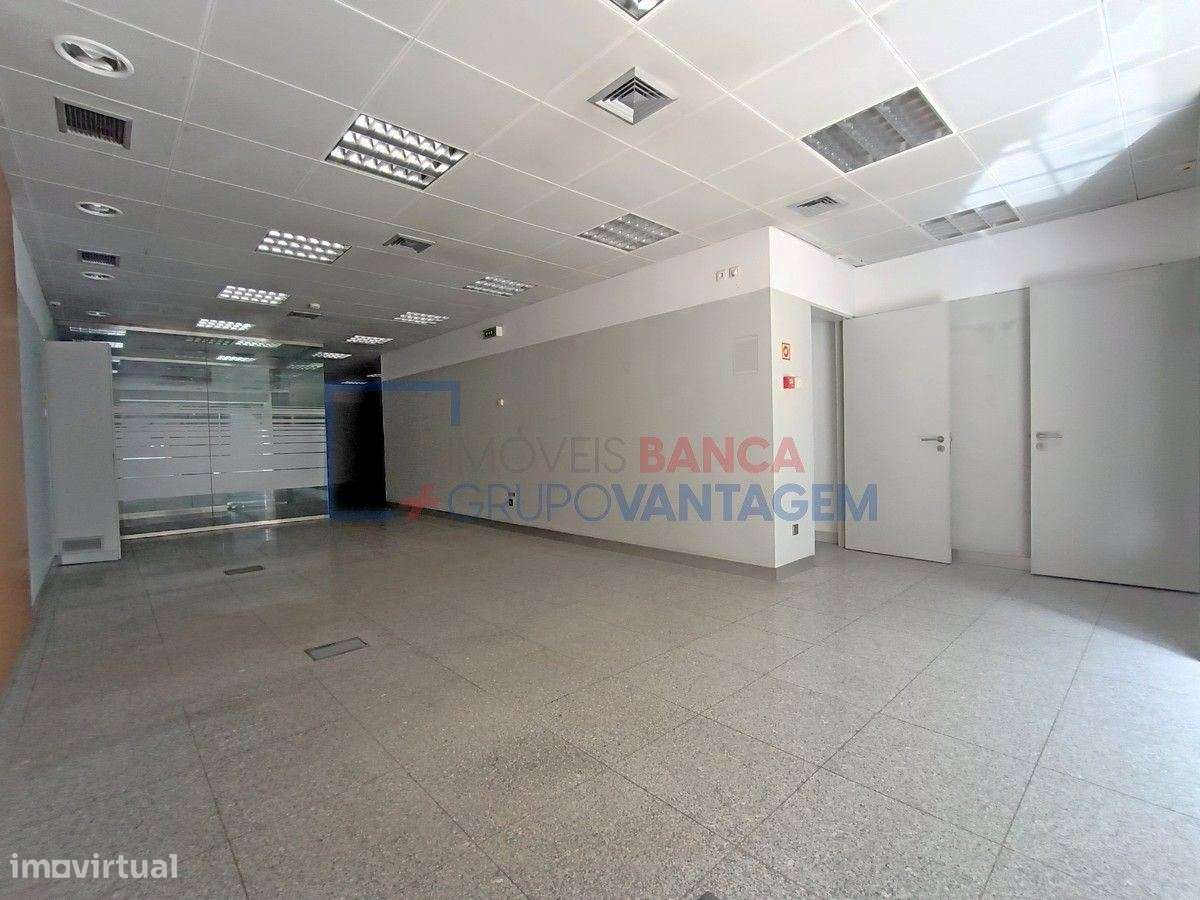 Loja 406m2 Av Novas - Lisboa - Grande imagem: 3/30