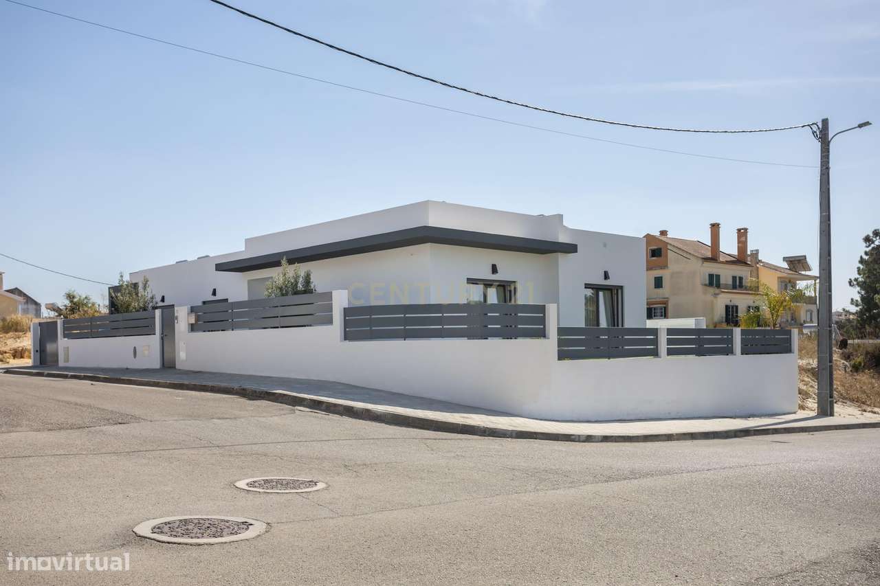 Moradia T4 Nova com Piscina aquecida e Tecnologia Solar – Fernão Ferro - Grande imagem: 5/52