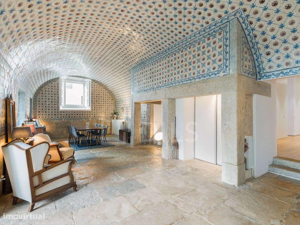 Apartamento T3+1 no Restelo, com Jardim Privado, em Palácio Histórico - Grande imagem: 5/41