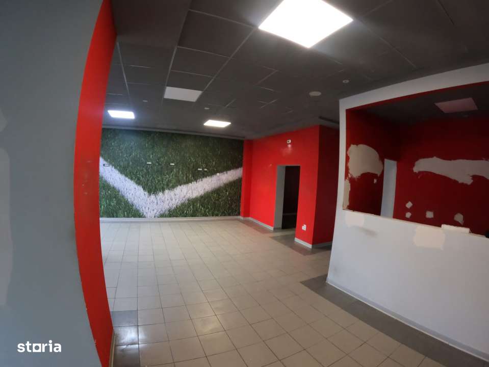 Spatiu Comercial Premium in Centru – Fatada din Sticla - Imagine principală: 5/13