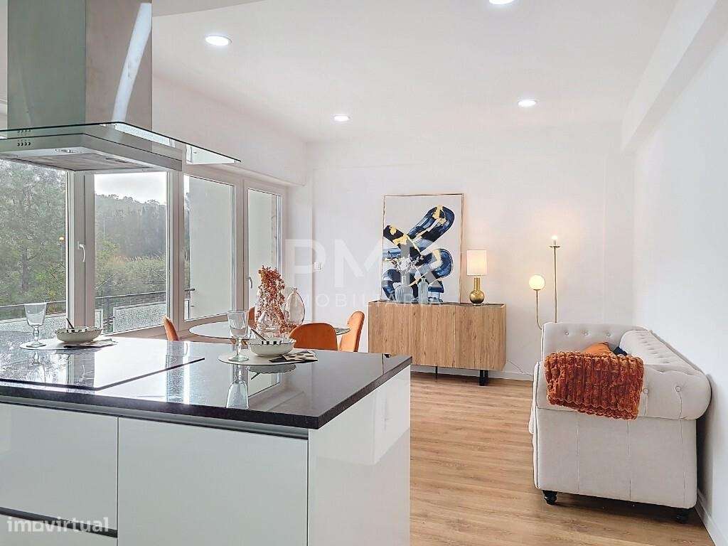 Apartamento T2 Remodelado em Benfica-10