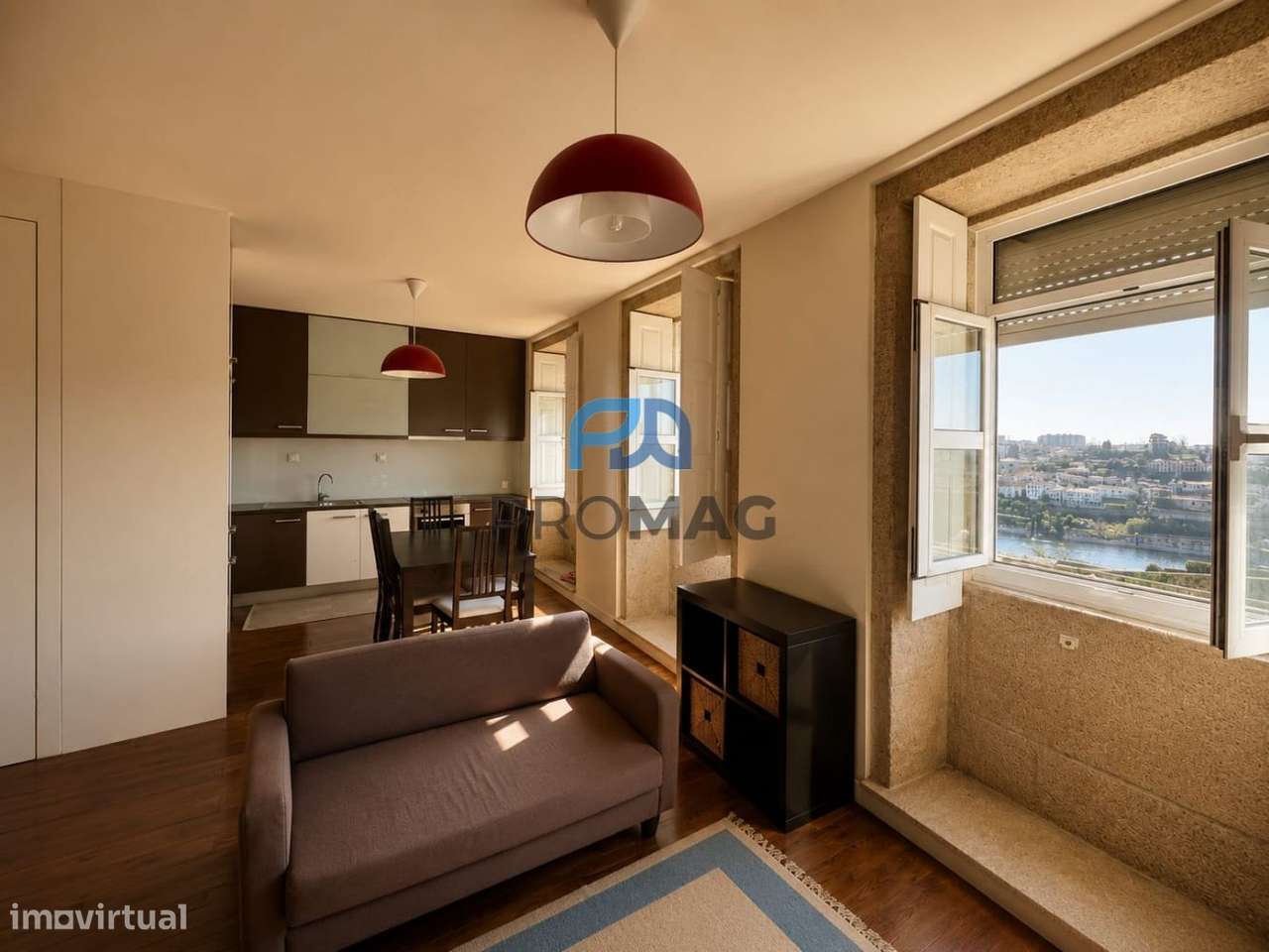 Prédio com Comércio - Baixa do Porto-31
