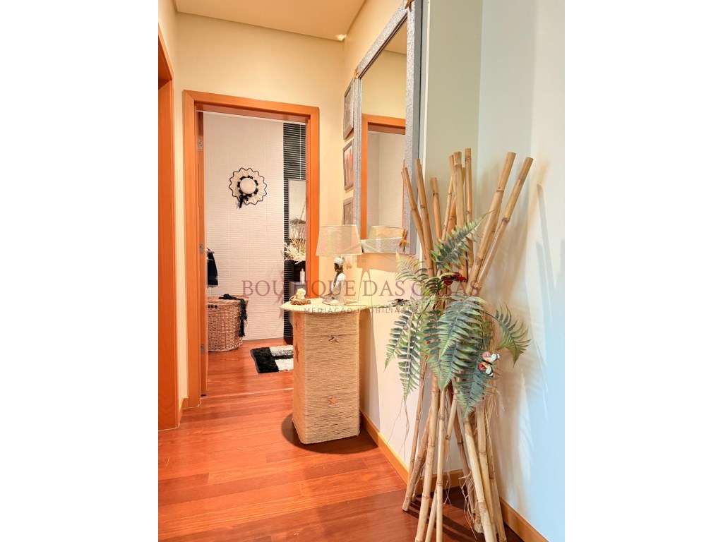 Apartamento T1 com Varanda e Garagem - Canidelo-14